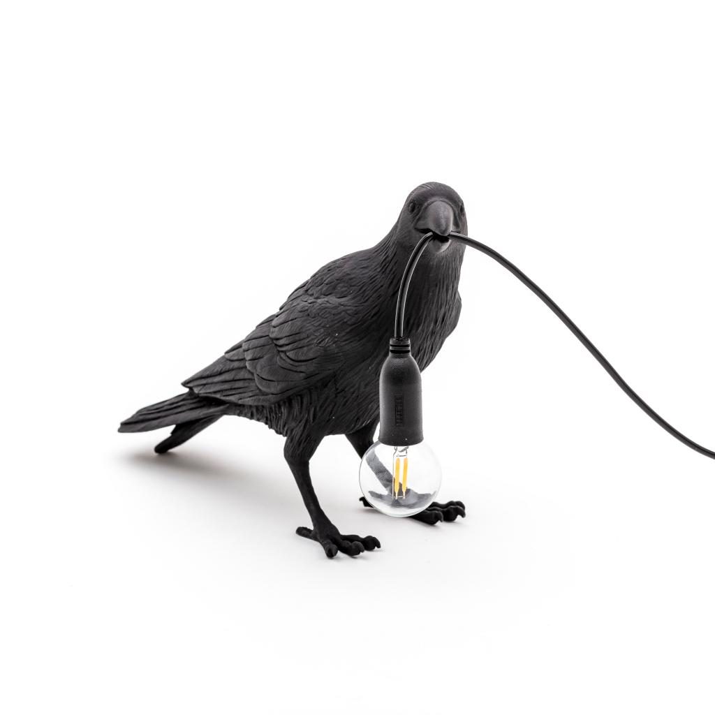 14735_waiting-black_4_