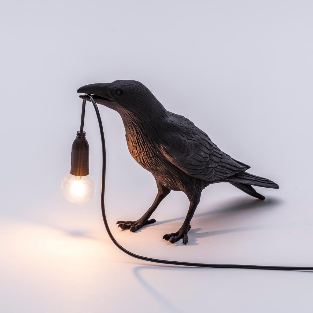 14735_waiting-black_7_