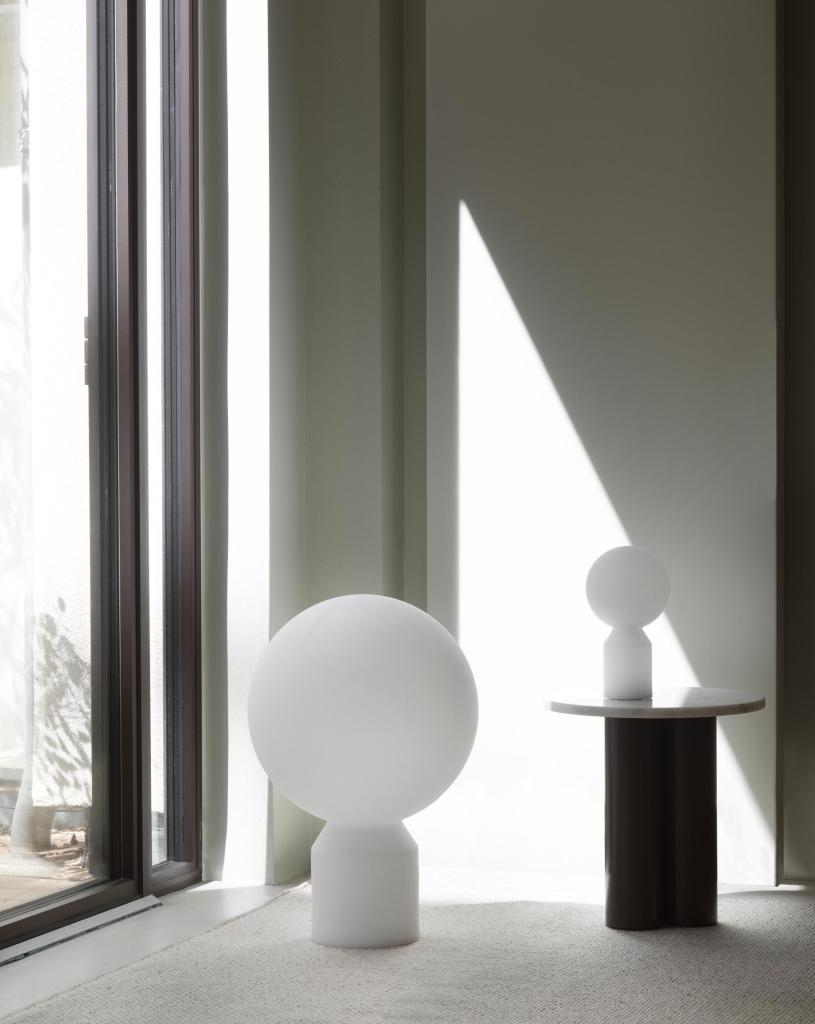 2024_yo_table_lamp_large_yo_table_lamp_small_white_dit_table_brown_02