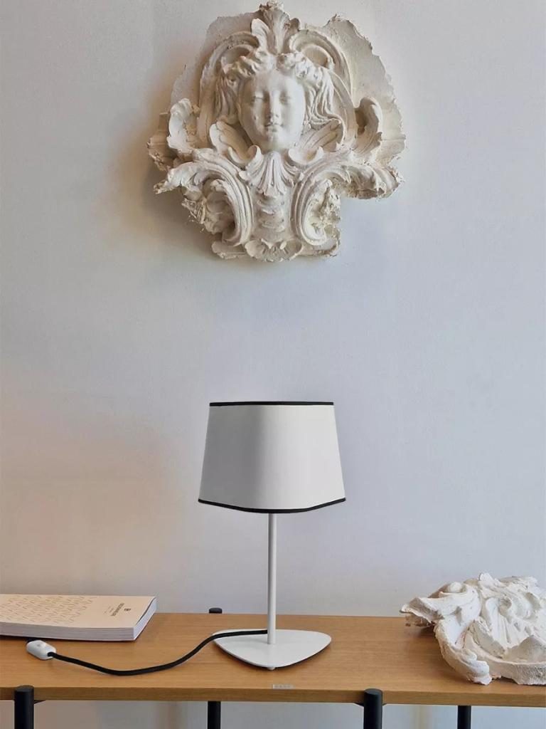 Lampe de Table Petit Nuage Blanc bordure noire-9