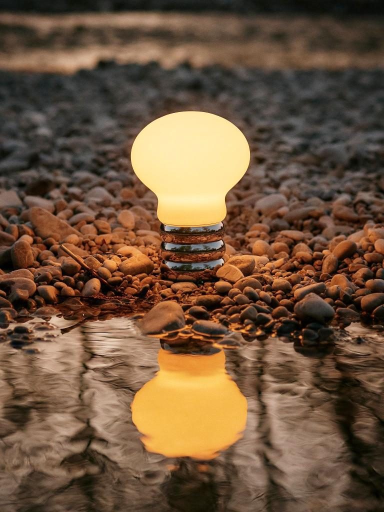 b-bulb-lampe-de-table-ingo-maurer-ilightyou-2