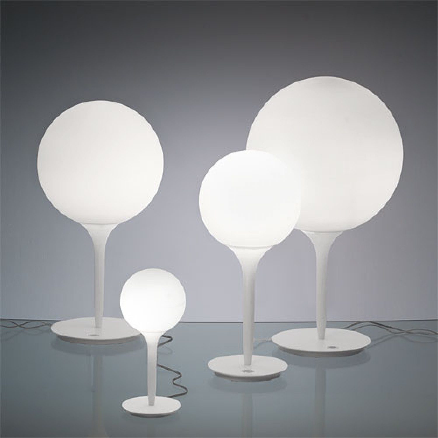 castore-tavolo-14-artemide-large_5_2