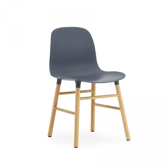 Form Chair Bleue Pieds en Chêne