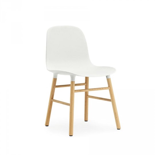 Form Chair Blanche Pieds en Chêne