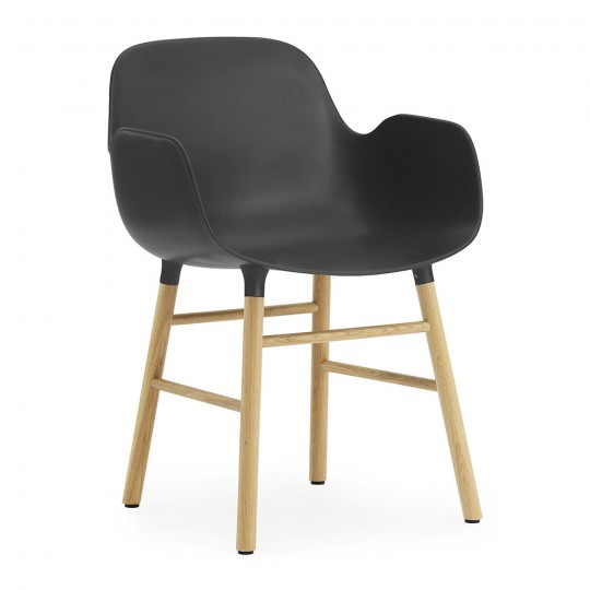 Form Fauteuil Noir Pied en Chêne