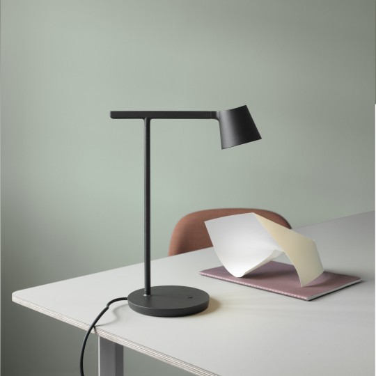 Tip lampe de table Noire