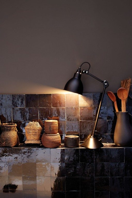 dcw-editions-lampe-gras-modele-n0205-photos-hldar0fh-s