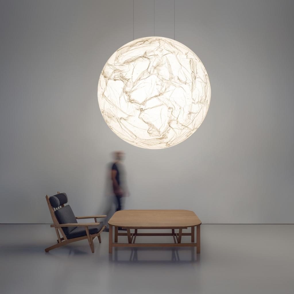 moon_200_01