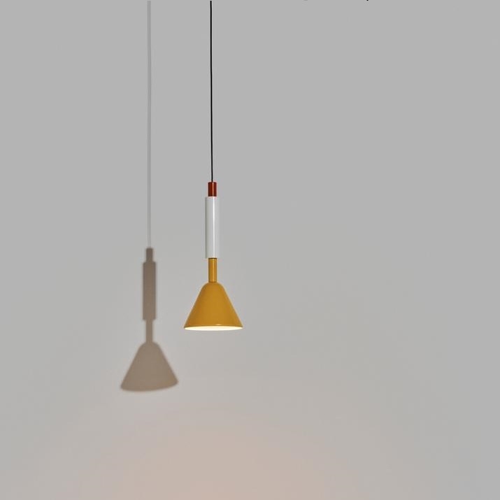 petite_friture_pyl_pendant_s_yellow_on_013