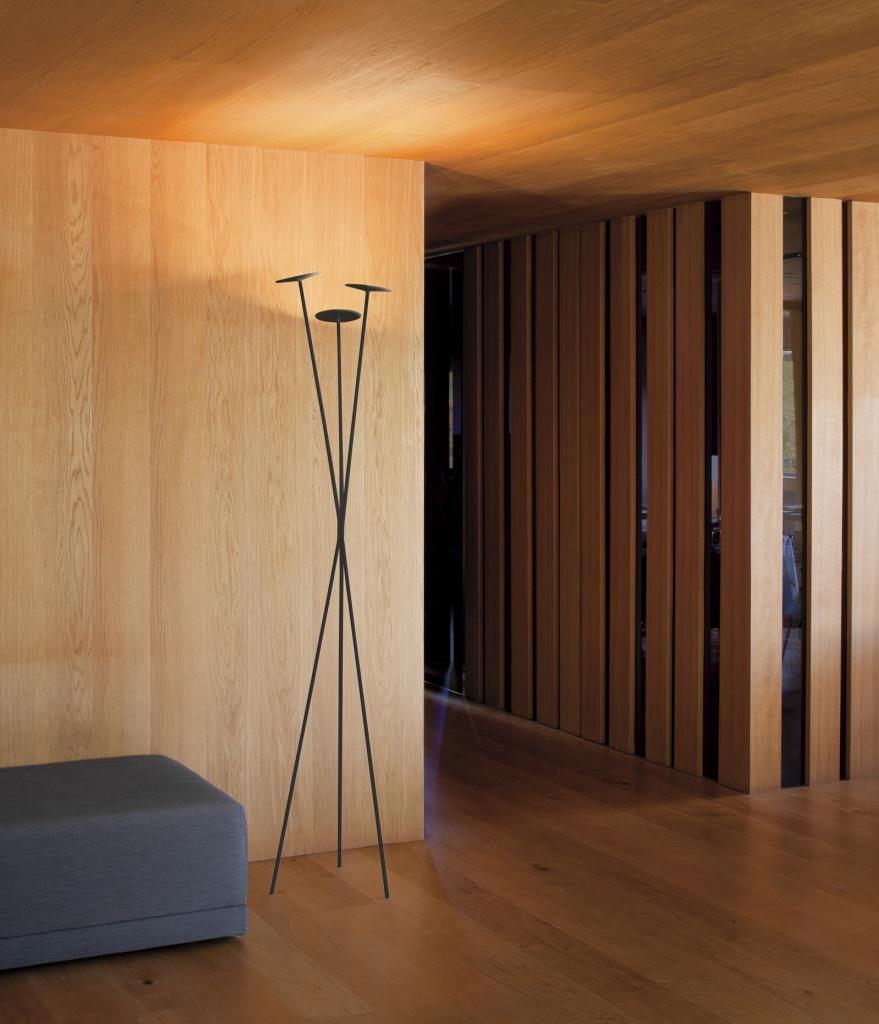 skan-lampadaire-noir-vibia-ilightyou