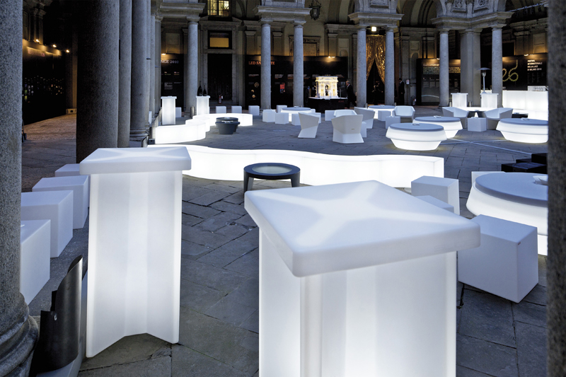 slide-x2-light-tavolino-alto-high-table-3