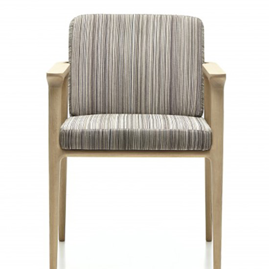 zio_dining_chairs_manga_brown_ww-300dpi-moooi